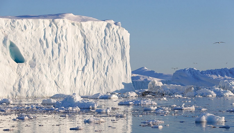 A photograph of the Greenland ice sheet taken at sea.