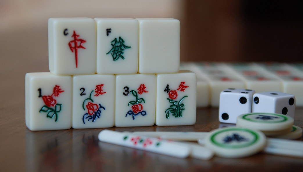 Mahjong tile