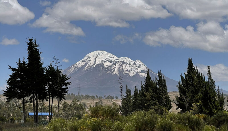 Unobstructed views of Volcán Chimborazo, a symbol of Ecuadorian pride, are available throughout ESPOCH’s campus. Although Chimborazo has been inactive for about 1,500 years, this part of Ecuador is home to many other active volcanoes, including nearby Tungurahua and Sangay. These regional volcanoes augment paleoenvironmental reconstructions; unique geochemical compositions from dated eruption events can be identified within sedimentary records.