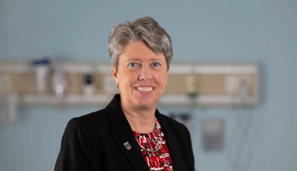 Dr. Michelle Nuss, founding dean of the University of Georgia School of Medicine, receives Mastership status in the American College of Physicians.